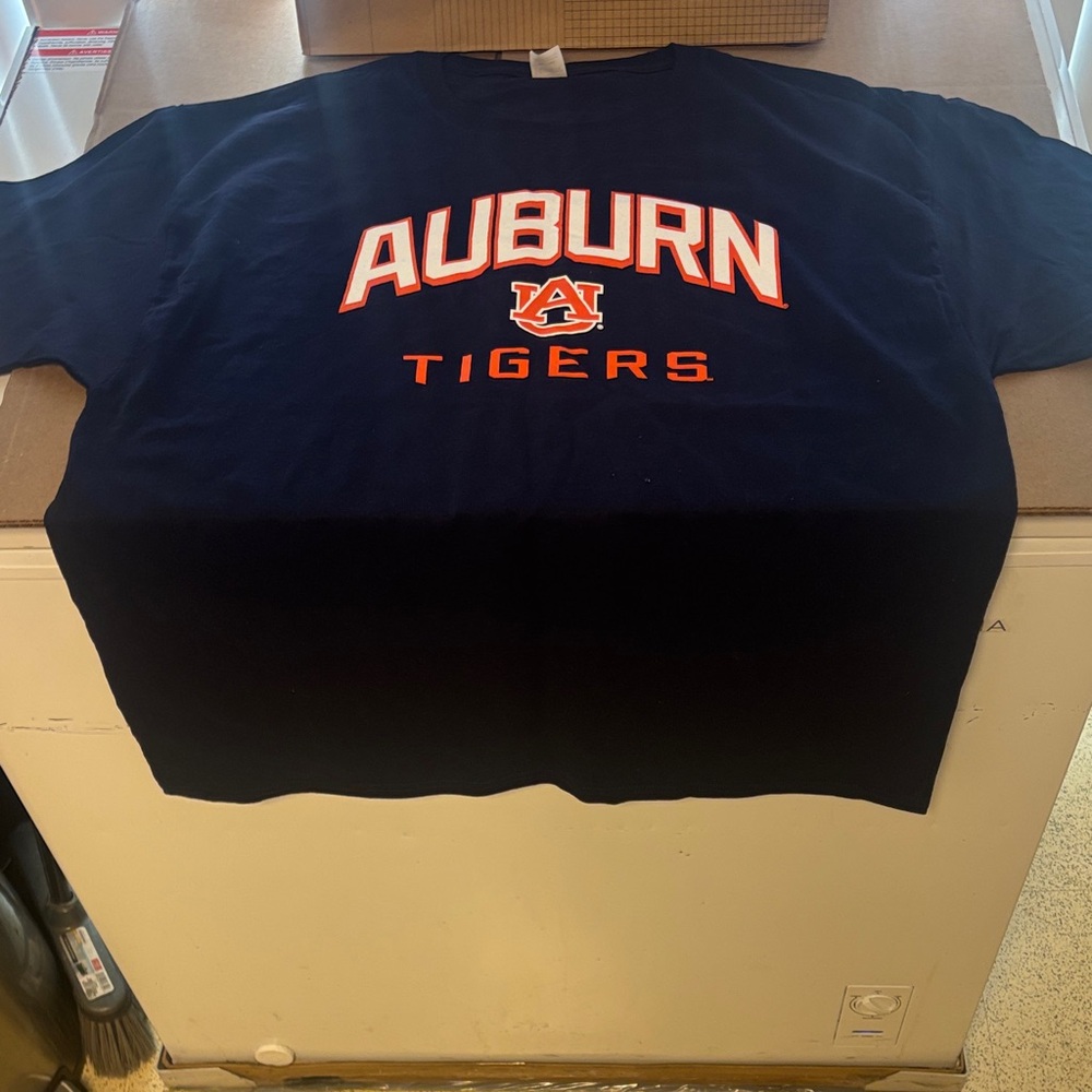 Auburn Tigers blue tshirt size XL